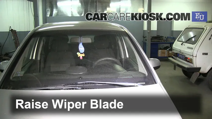 2003 Opel Meriva SE Cosmo 1.6L 4 Cyl. Windshield Wiper Blade (Front) Replace Wiper Blades